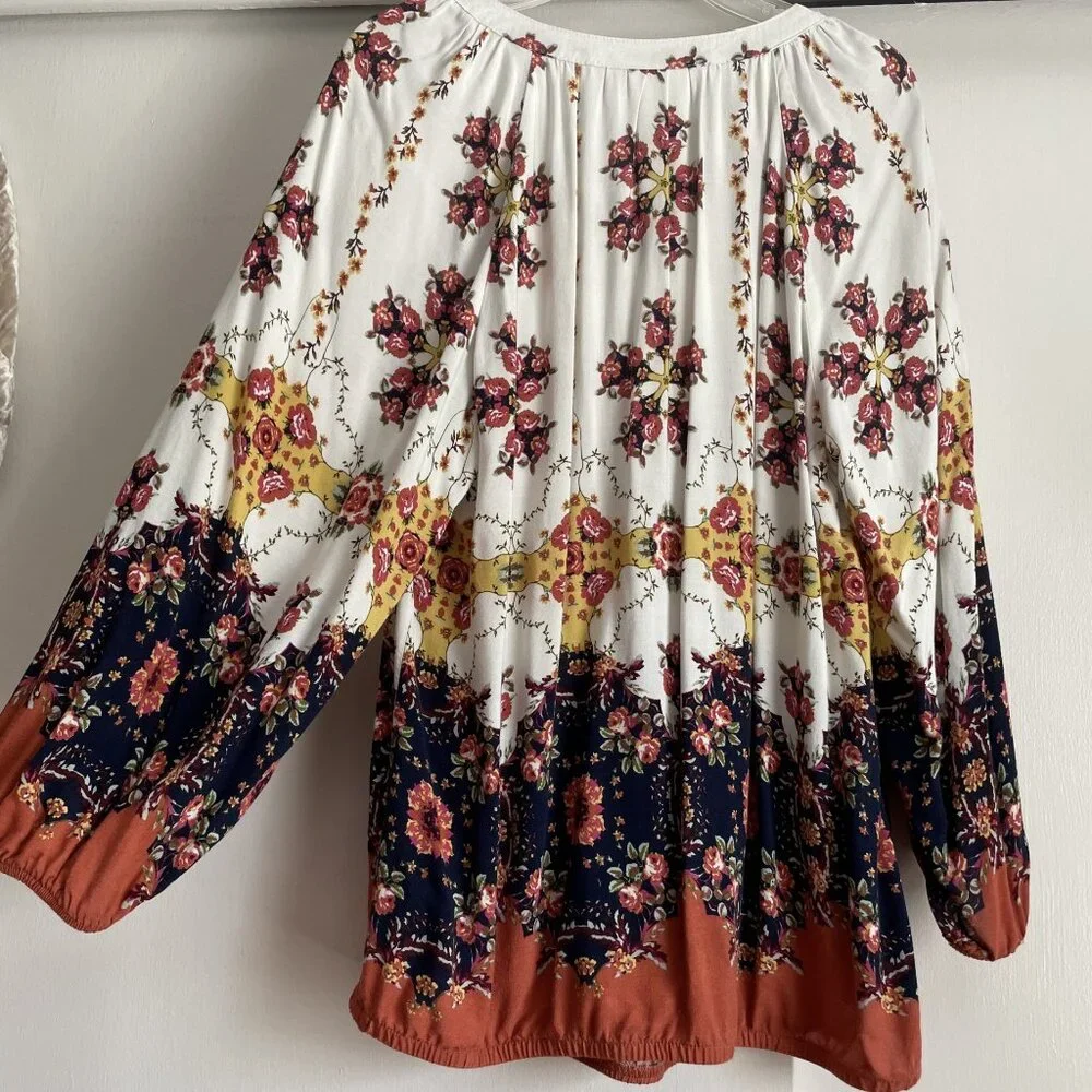Anthropologie Fall Floral Print Top Size M Button V Neck Fig & Flower Blouse